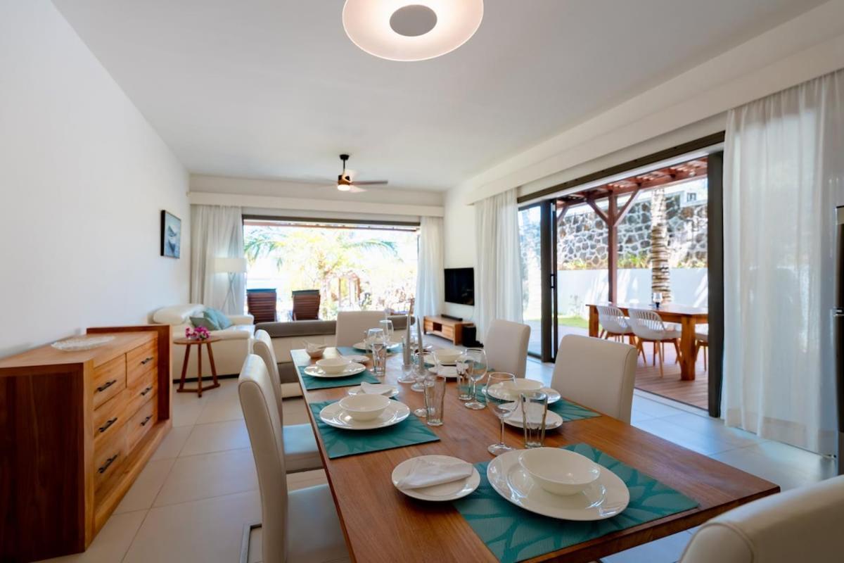 Beachfront Chic Retreat Poste de Flacq