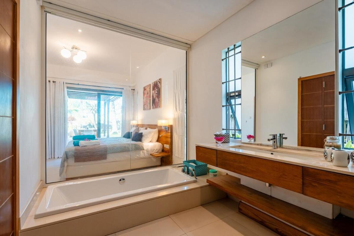Apartment Beachfront Chic Retreat