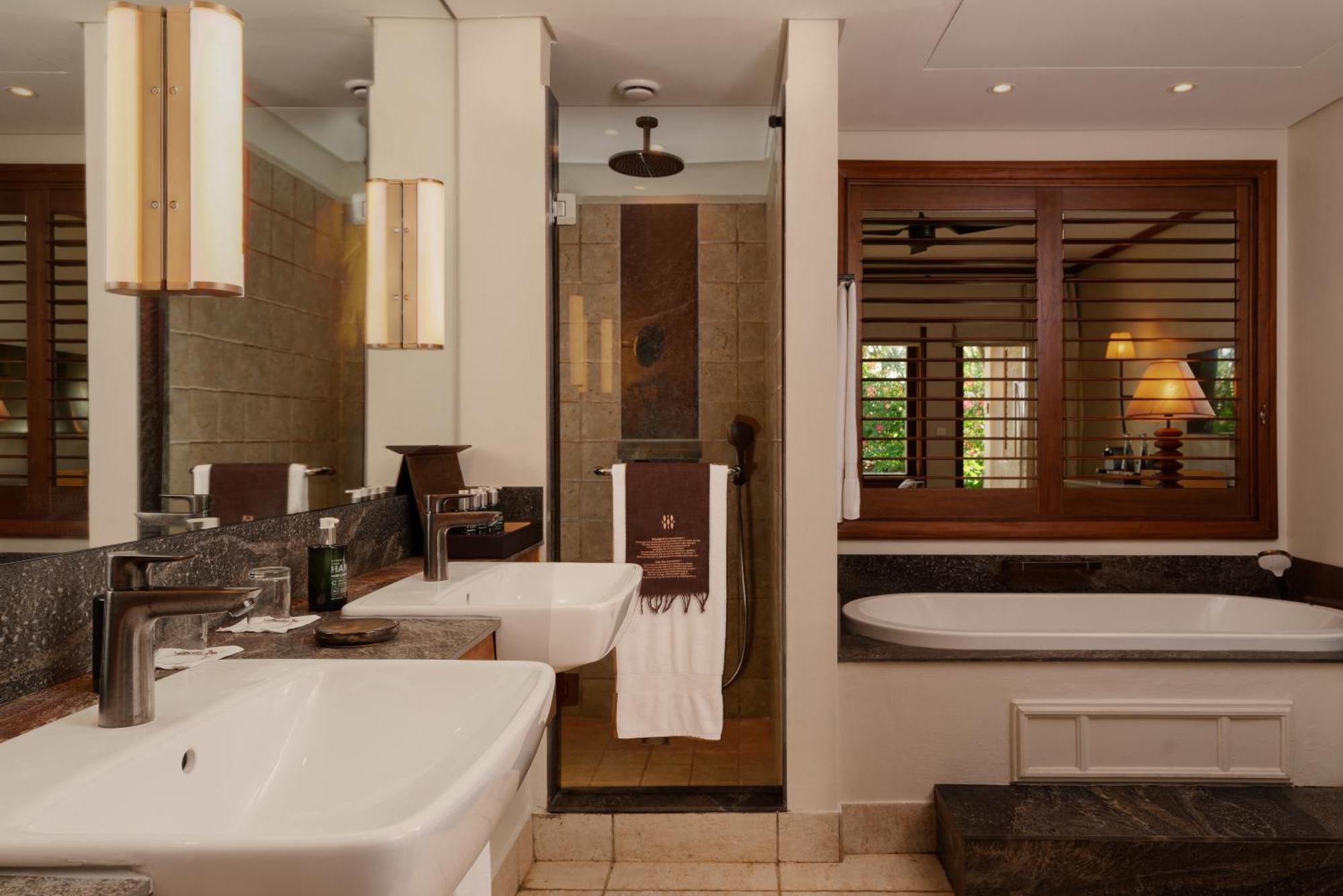Heritage Awali Golf & 5* Bel Ombre