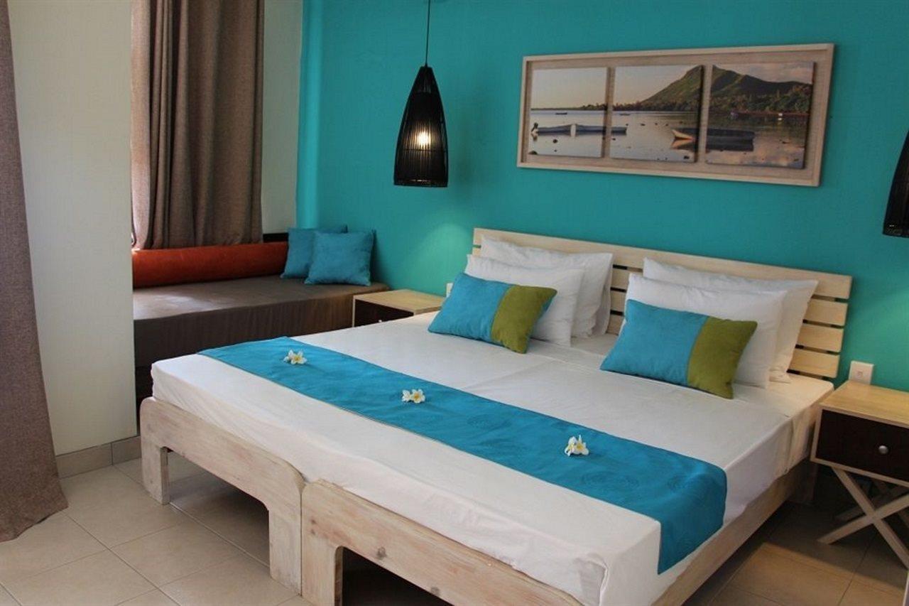 Resort Anelia &