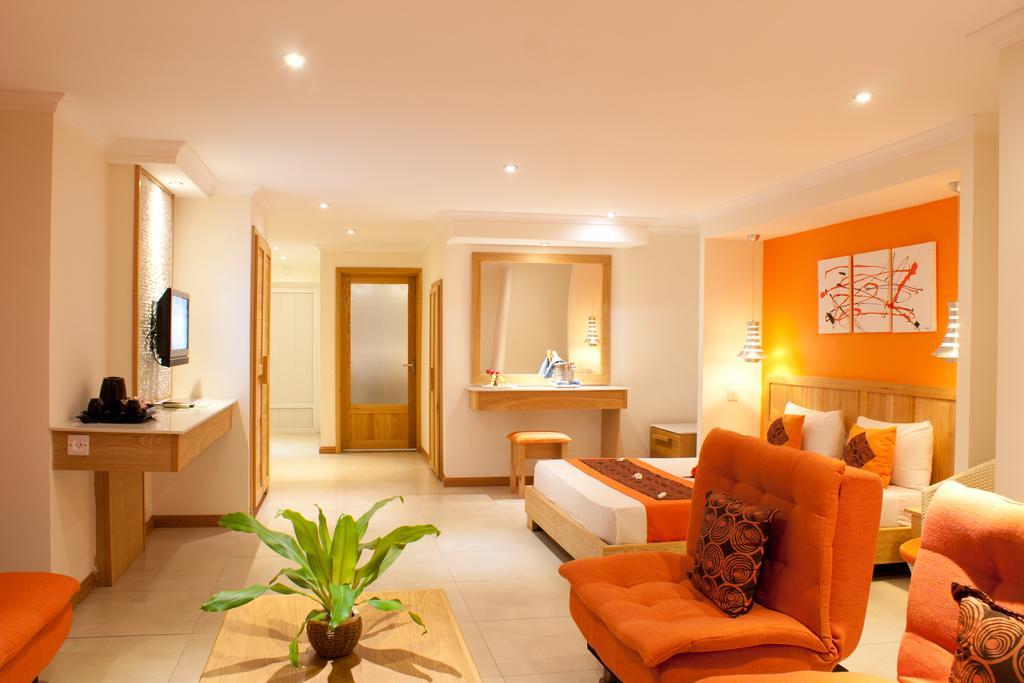 Le Surcouf & Mauritius
