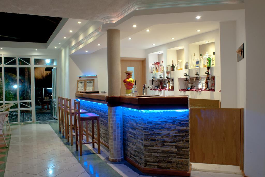 Hotel Le Surcouf & 3*