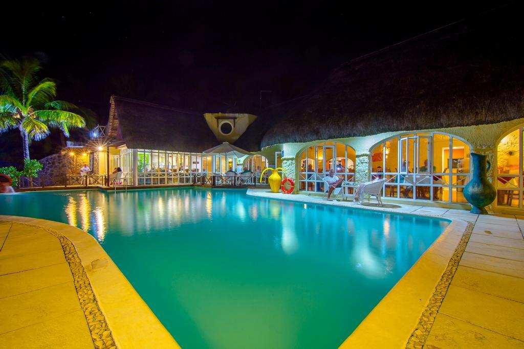 Le Surcouf & Mauritius