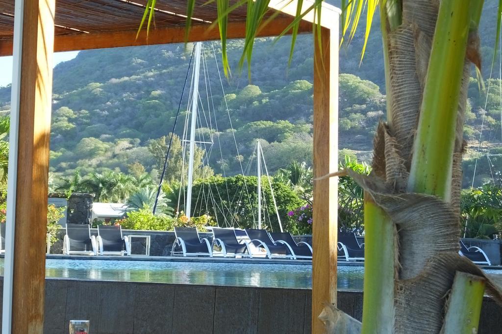 2 Bedrooms Charming Apartment, West Island Apartamento *