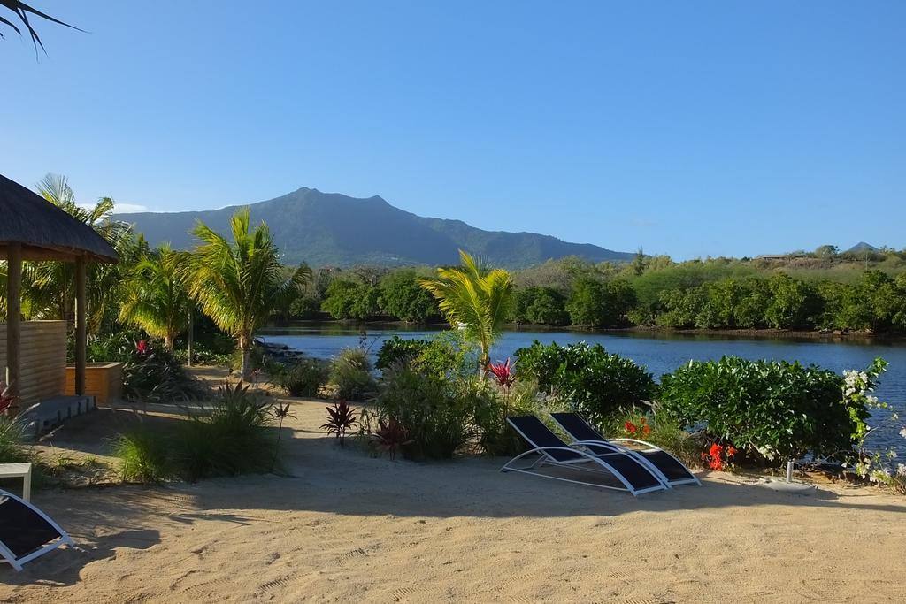 2 Bedrooms Charming Apartment, West Island *