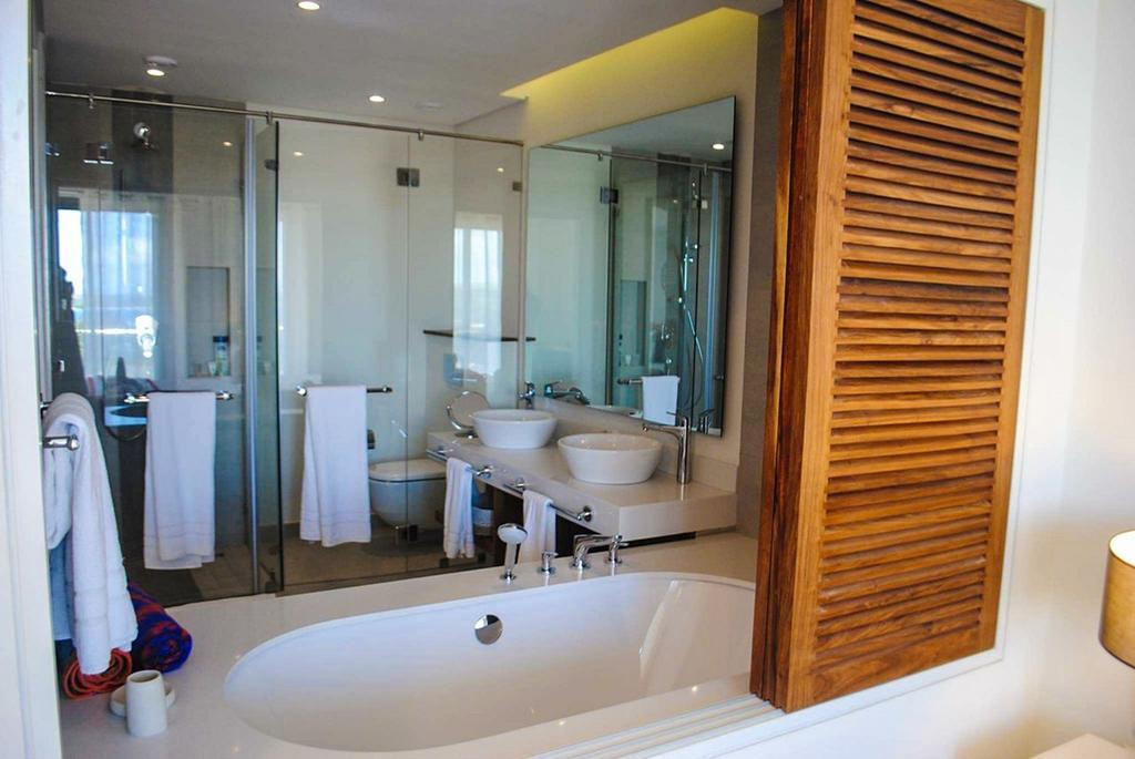 Carlos Bay Luxury Penthouse By Dream Escapes Tamarin