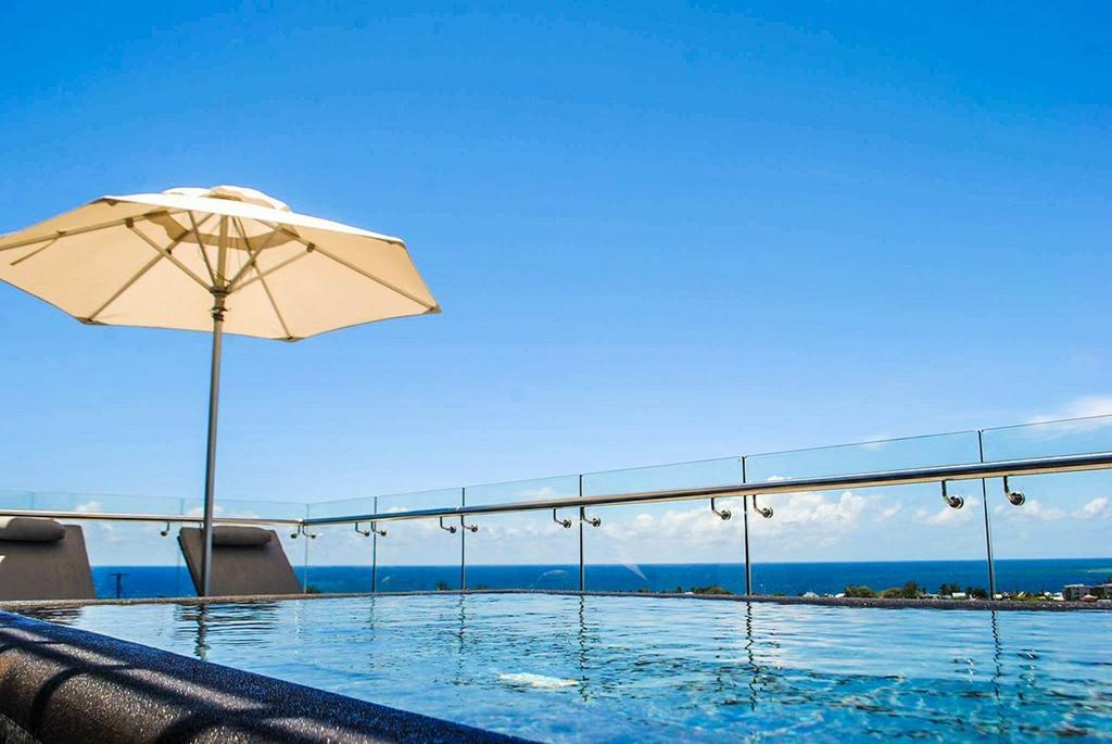Carlos Bay Luxury Penthouse By Dream Escapes * Tamarin