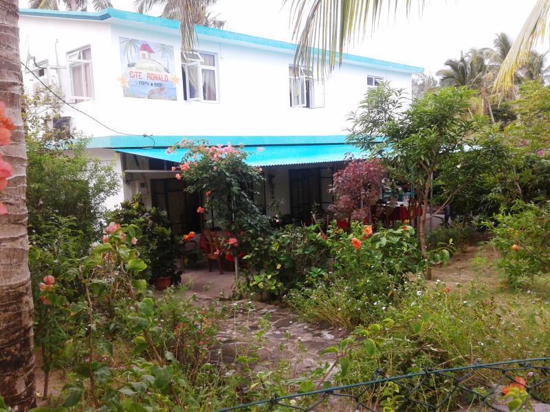 Chez Ronald Guest house 2*