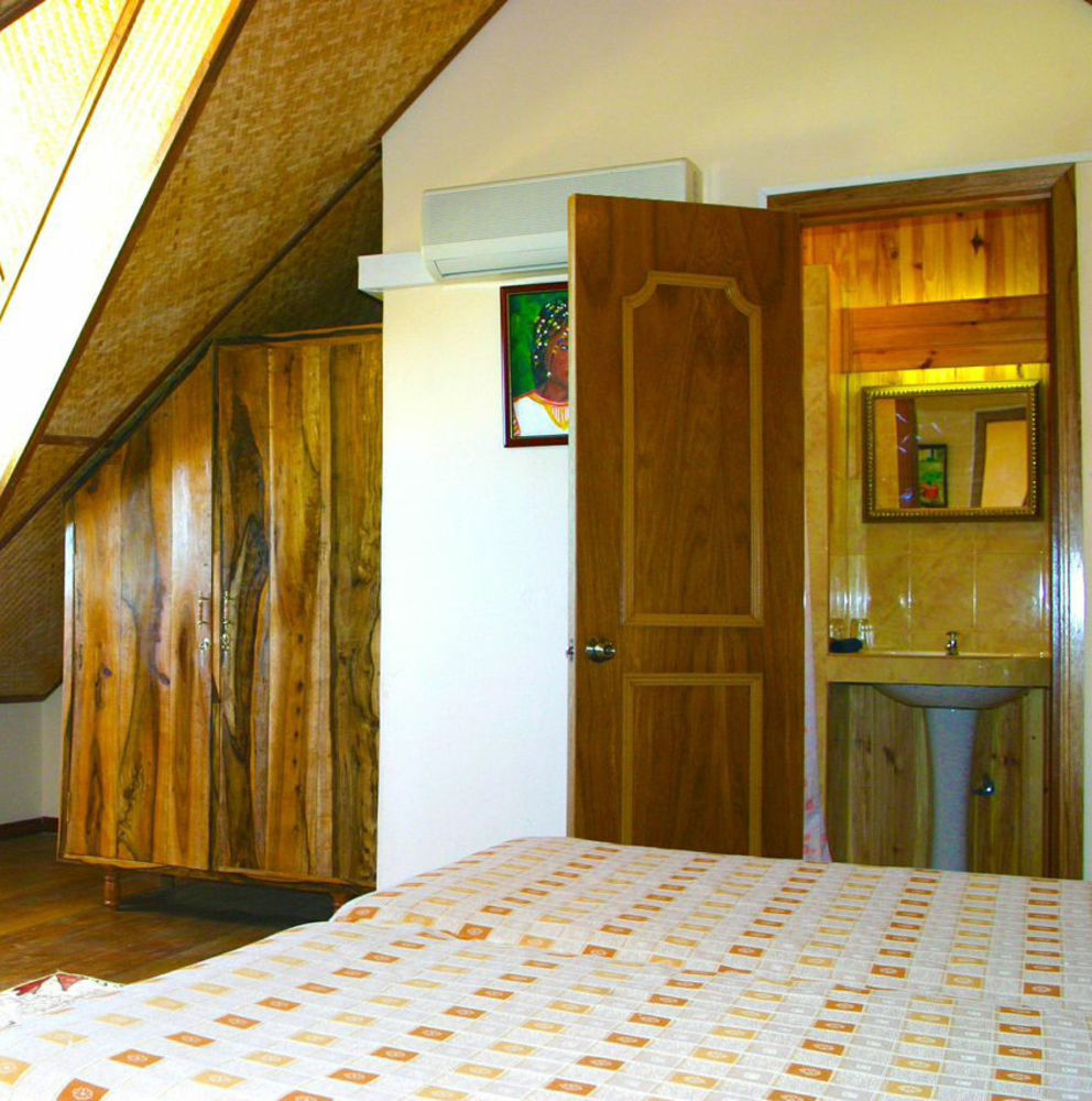 C Rodrigues Mourouk Hotel Port South East