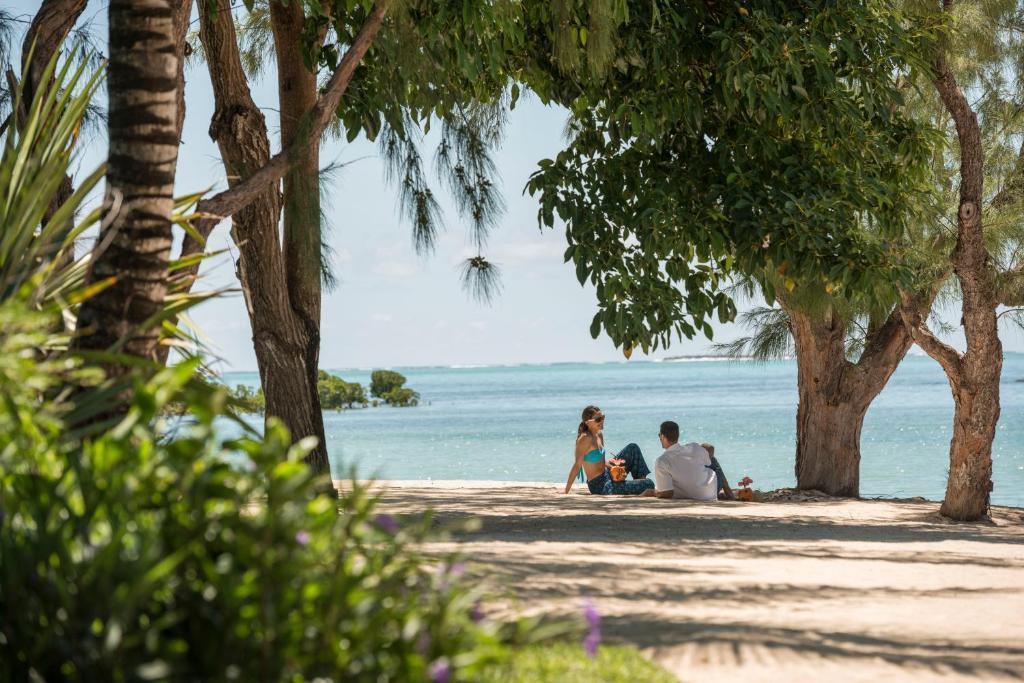 Four Seasons Mauritius At Anahita Resort 5*