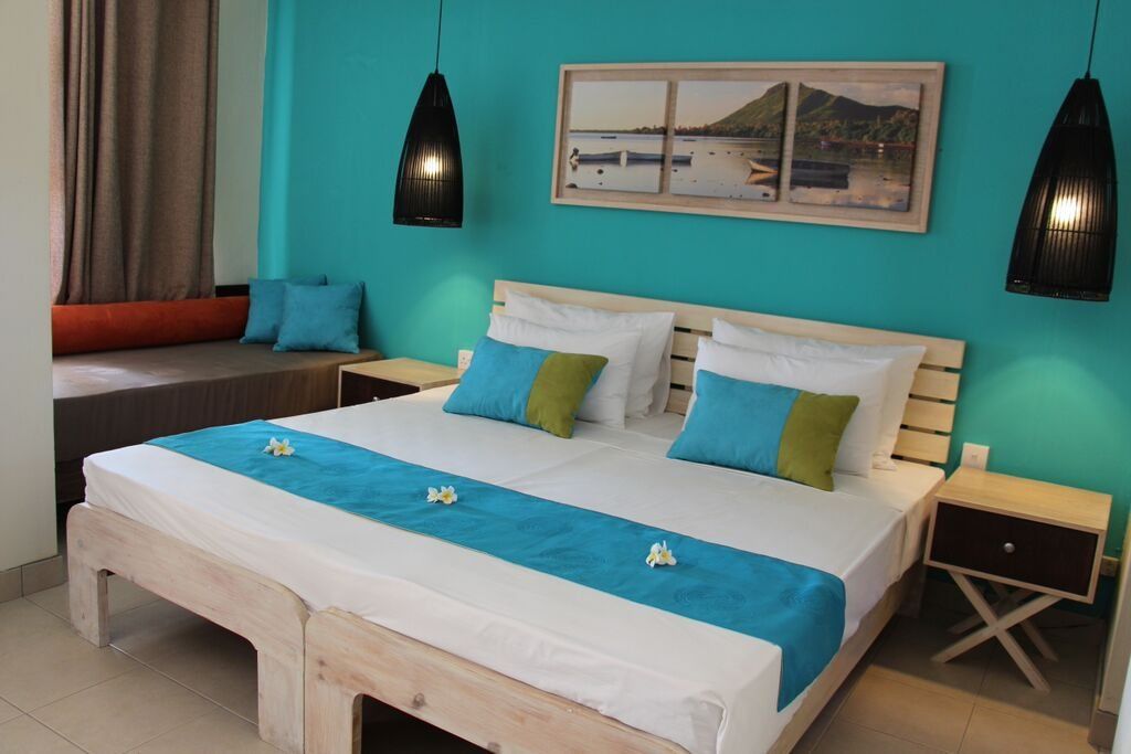 Resort Anelia & 4*