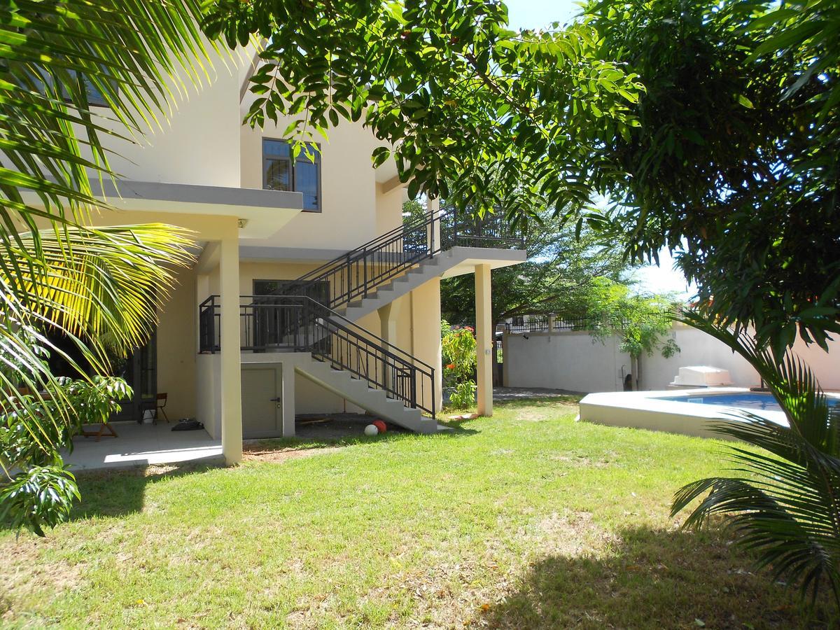 Villa Tameva *