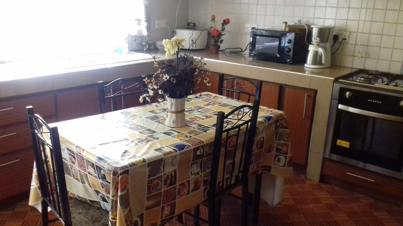 Marie Villa *