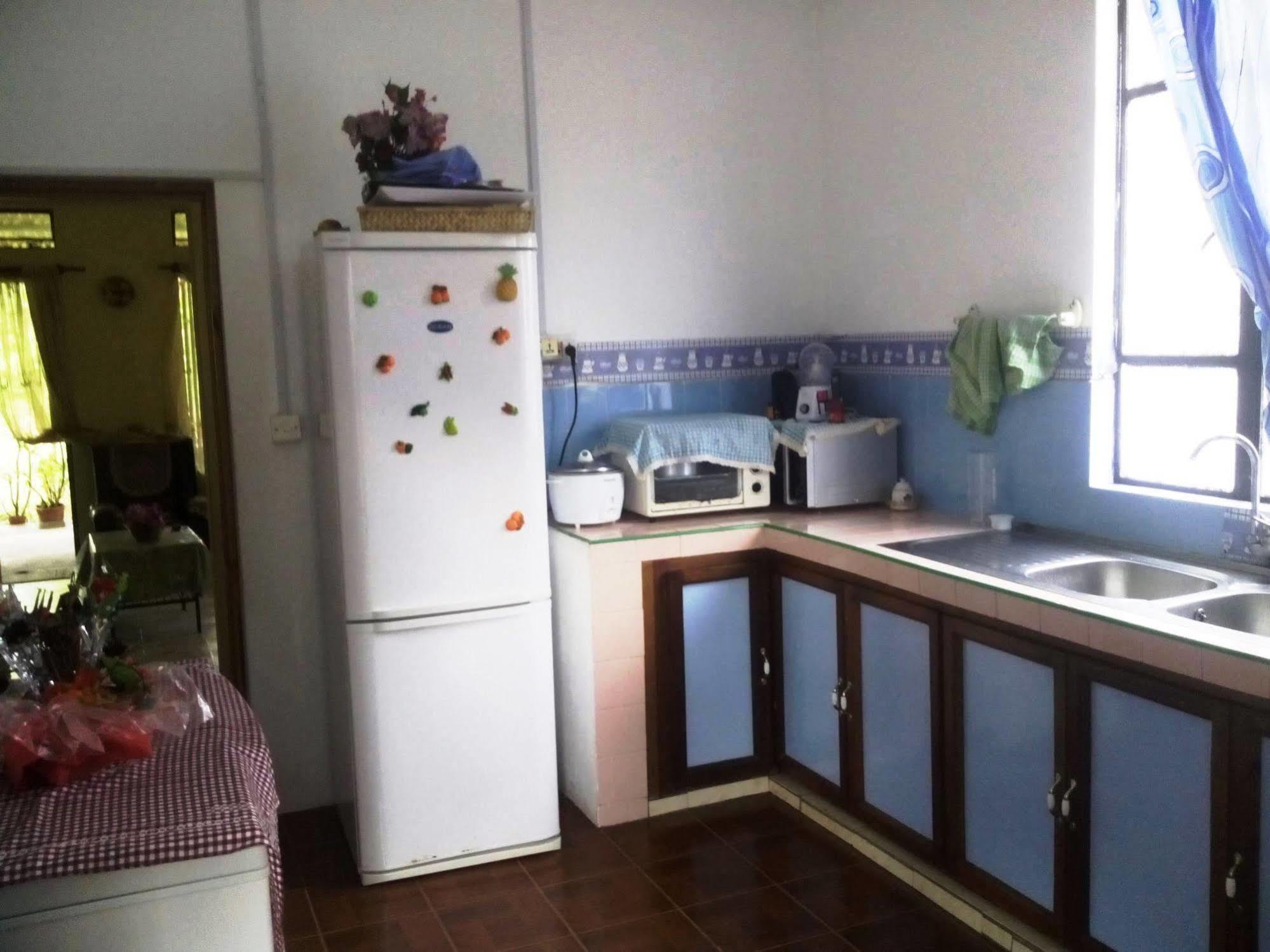 Chez Ronald Guest house 2*