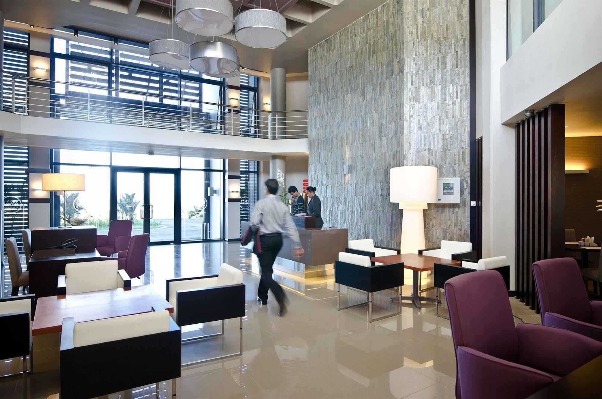 Voila Bagatelle Hotel 3*