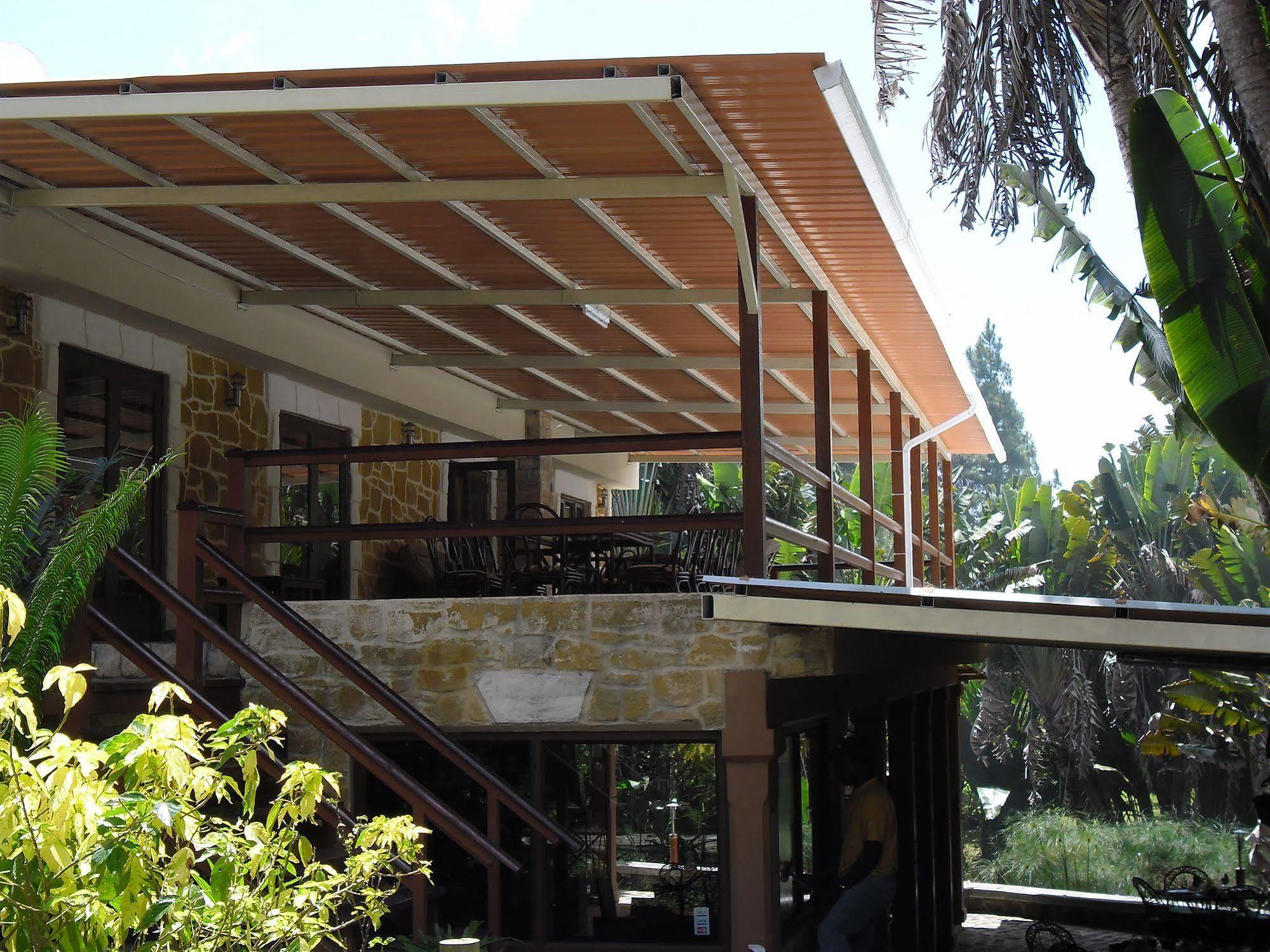 Hotel Le Domaine De L Arbre Du Voyageur